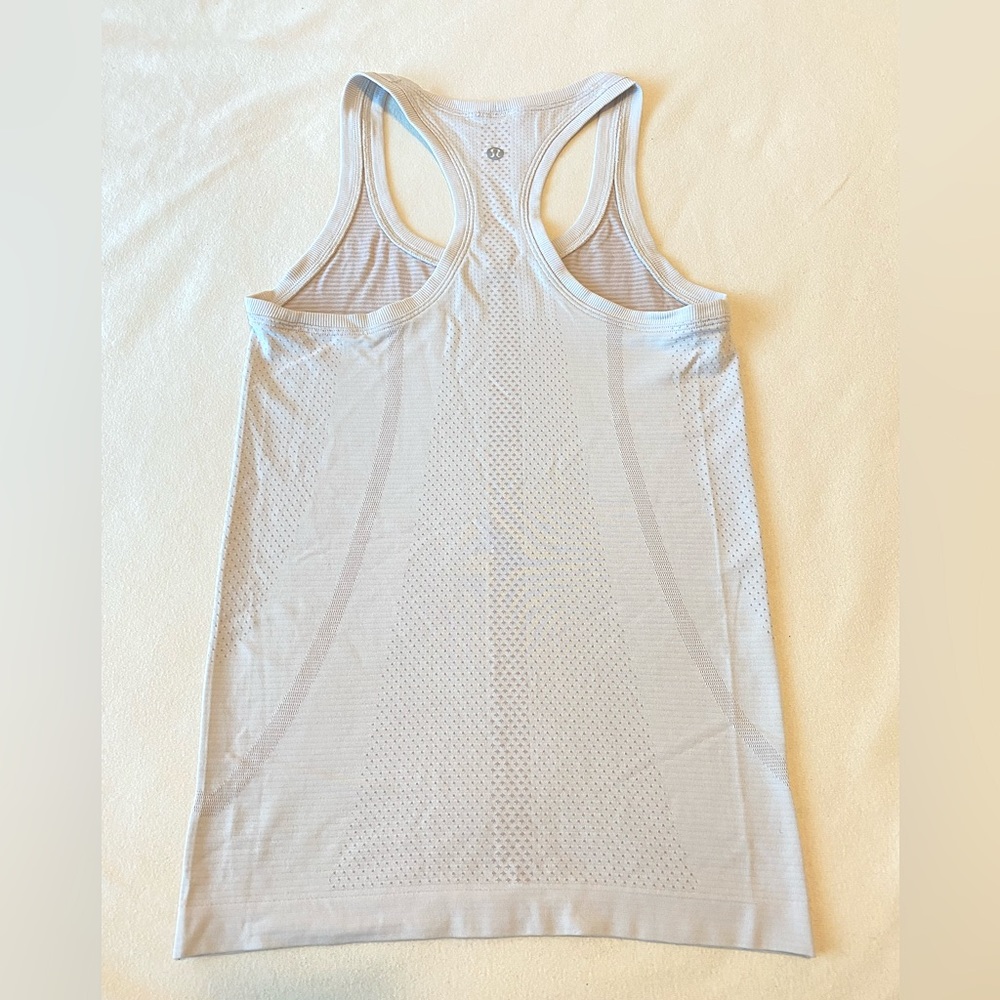 Lululemon Swiftly Tech Racerback 2.0 - Picture 3 of 5
